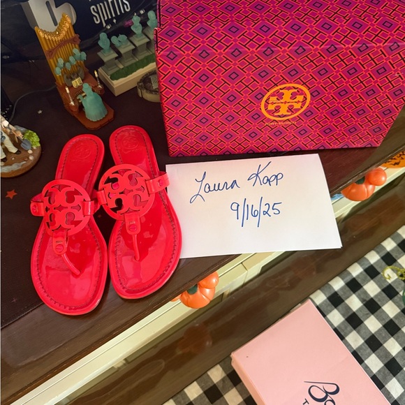 Tory Burch Soft Patent Millers - Picture 1 of 3